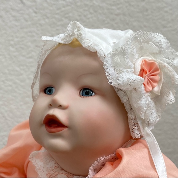 Vintage 1986 Knowles “Heather” Yolanda's Picture Perfect Babies Collection Doll - Picture 9 of 13